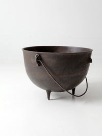 antique 20 gallon cast iron cauldron