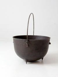 antique 15 gallon cast iron cauldron