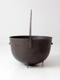 antique 15 gallon cast iron cauldron