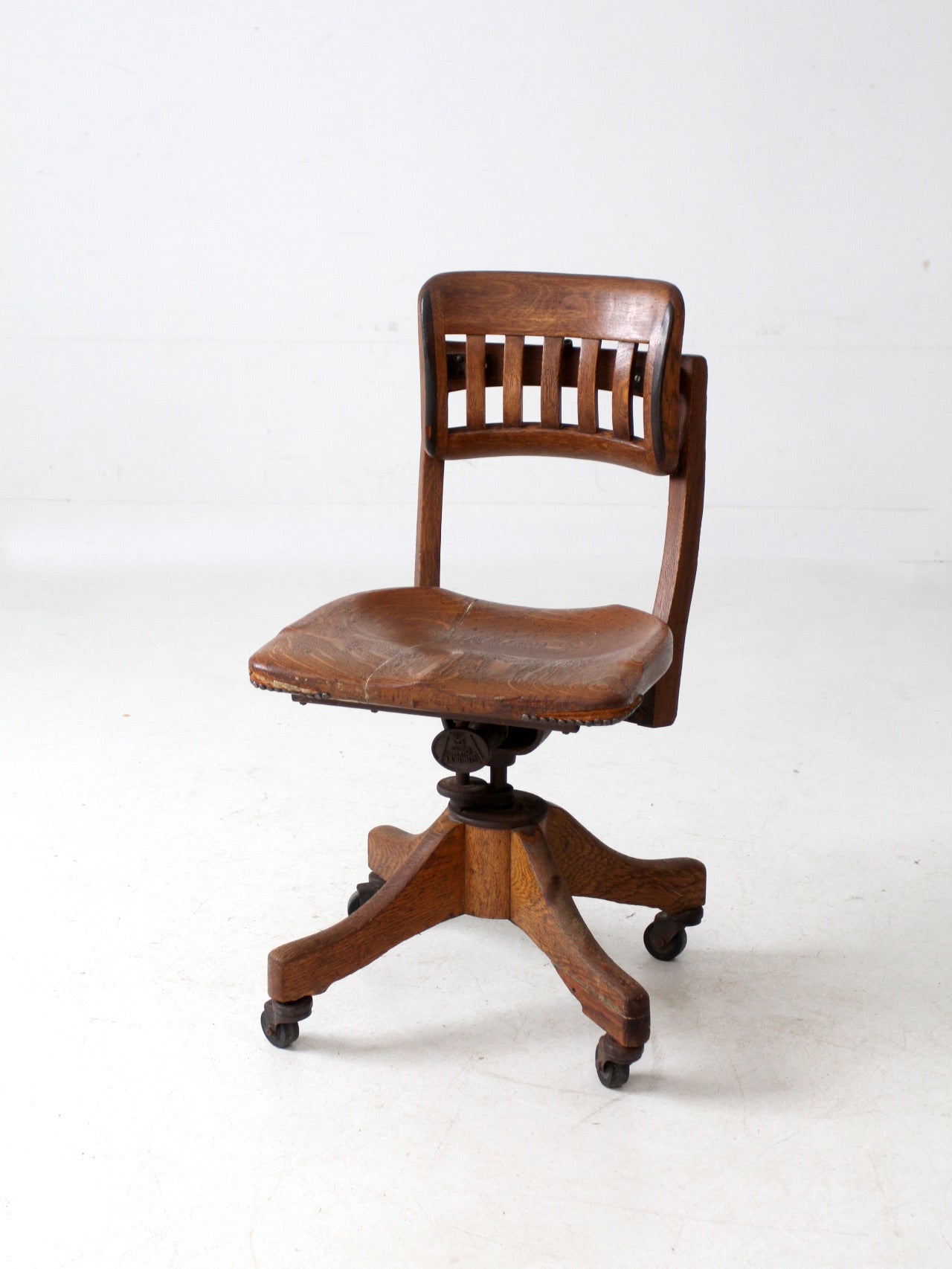 antique 1930's Gunlocke swivel desk chair