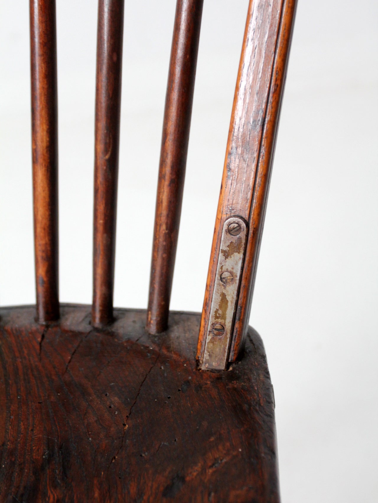 antique wheel back Windsor chair – 86 Vintage
