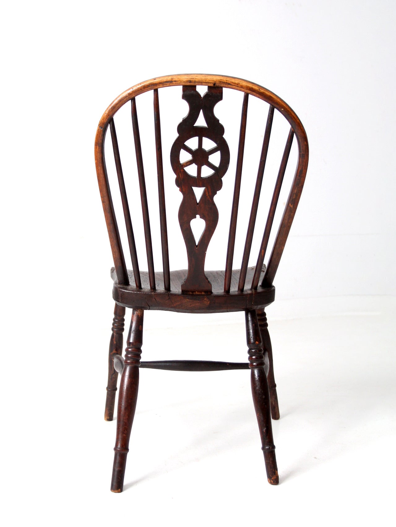 antique wheel back Windsor chair – 86 Vintage