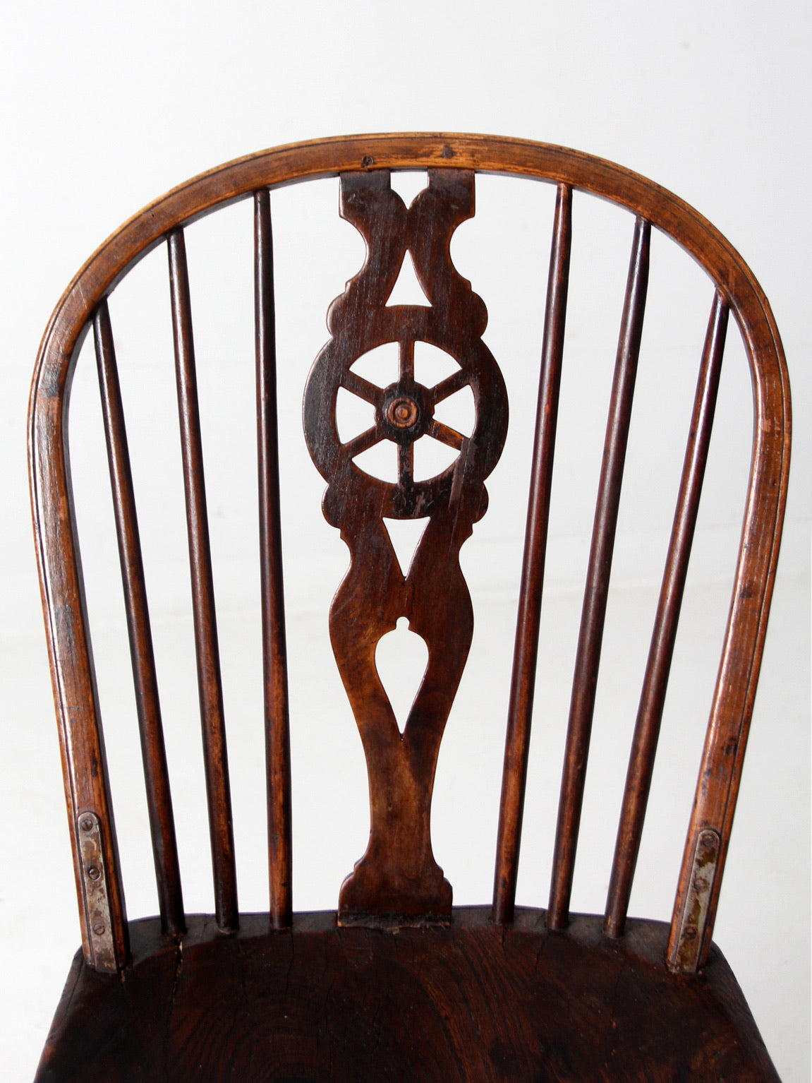 antique wheel back Windsor chair – 86 Vintage