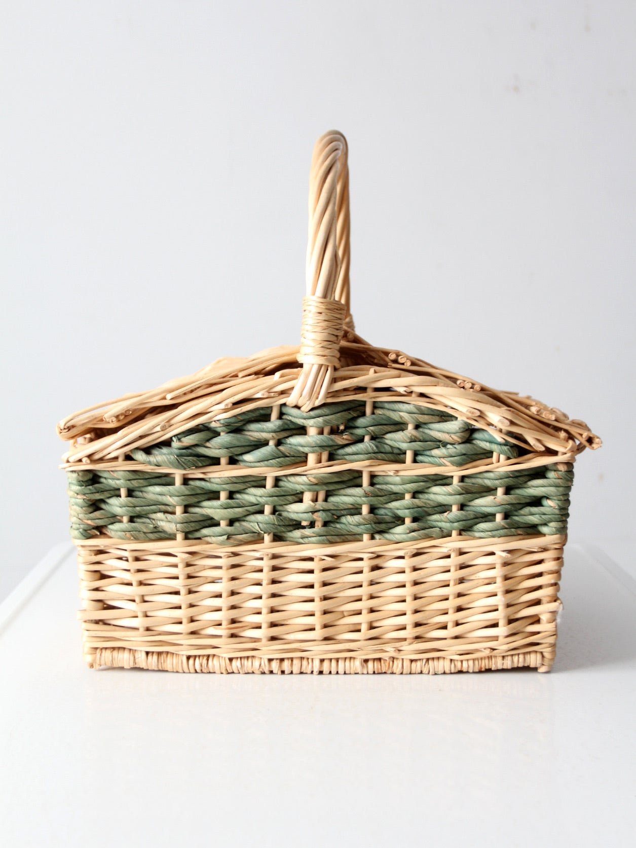 vintage wicker picnic basket – 86 Vintage