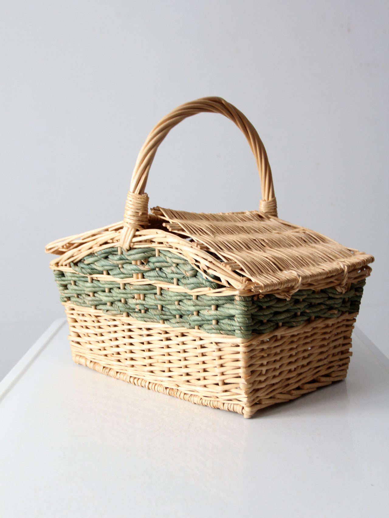vintage wicker picnic basket – 86 Vintage