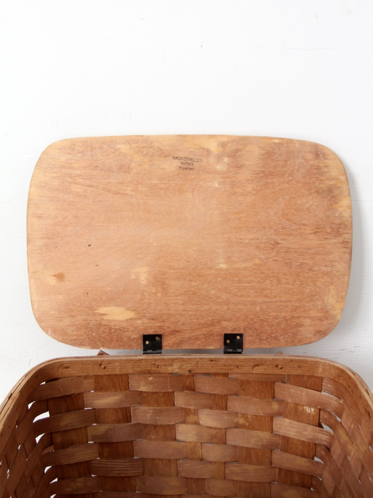 vintage Basketville picnic basket