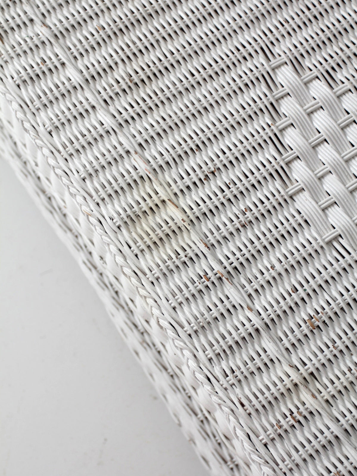 antique white wicker coffee table
