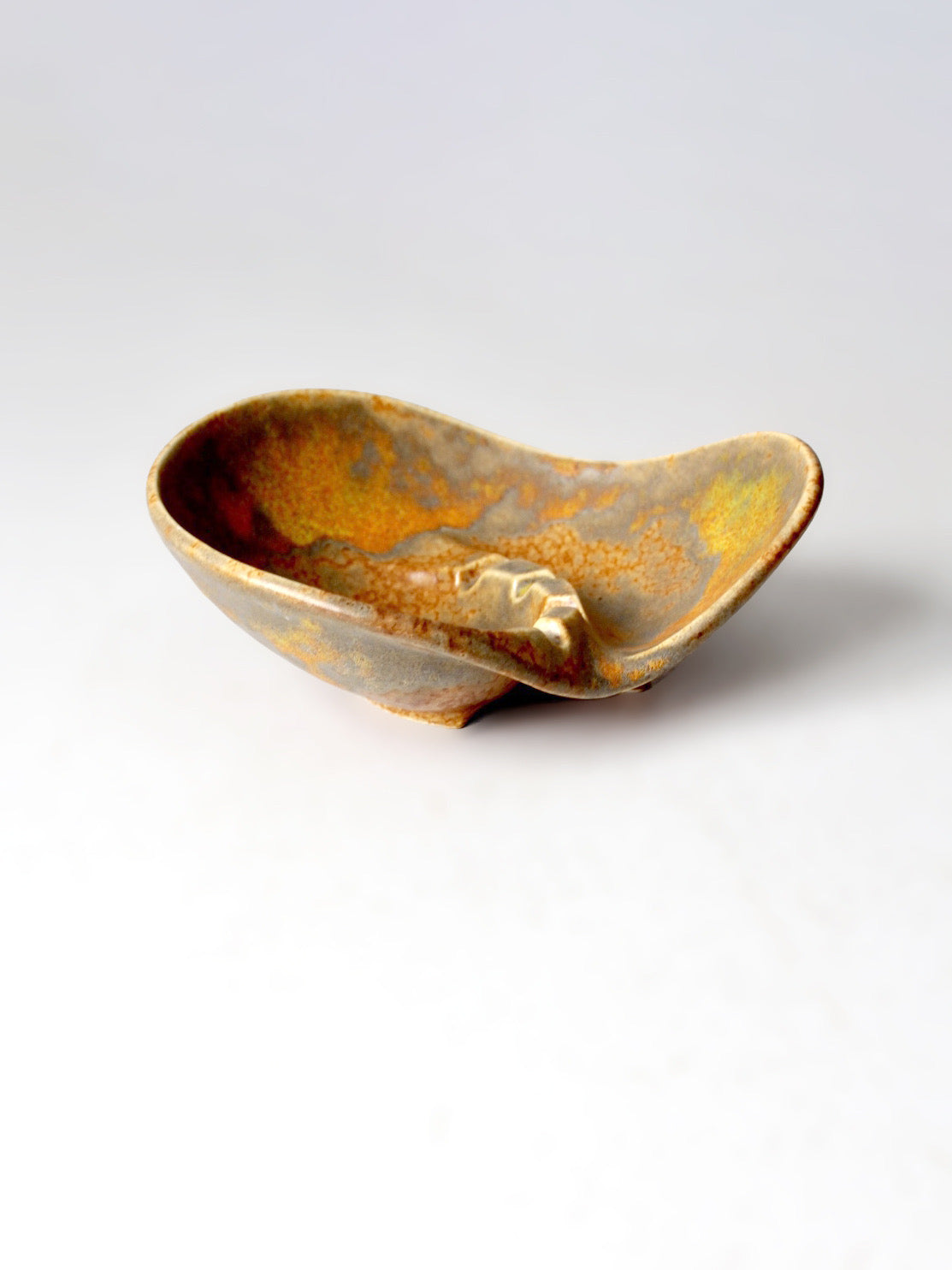 mid-century Haeger pottery ashtray