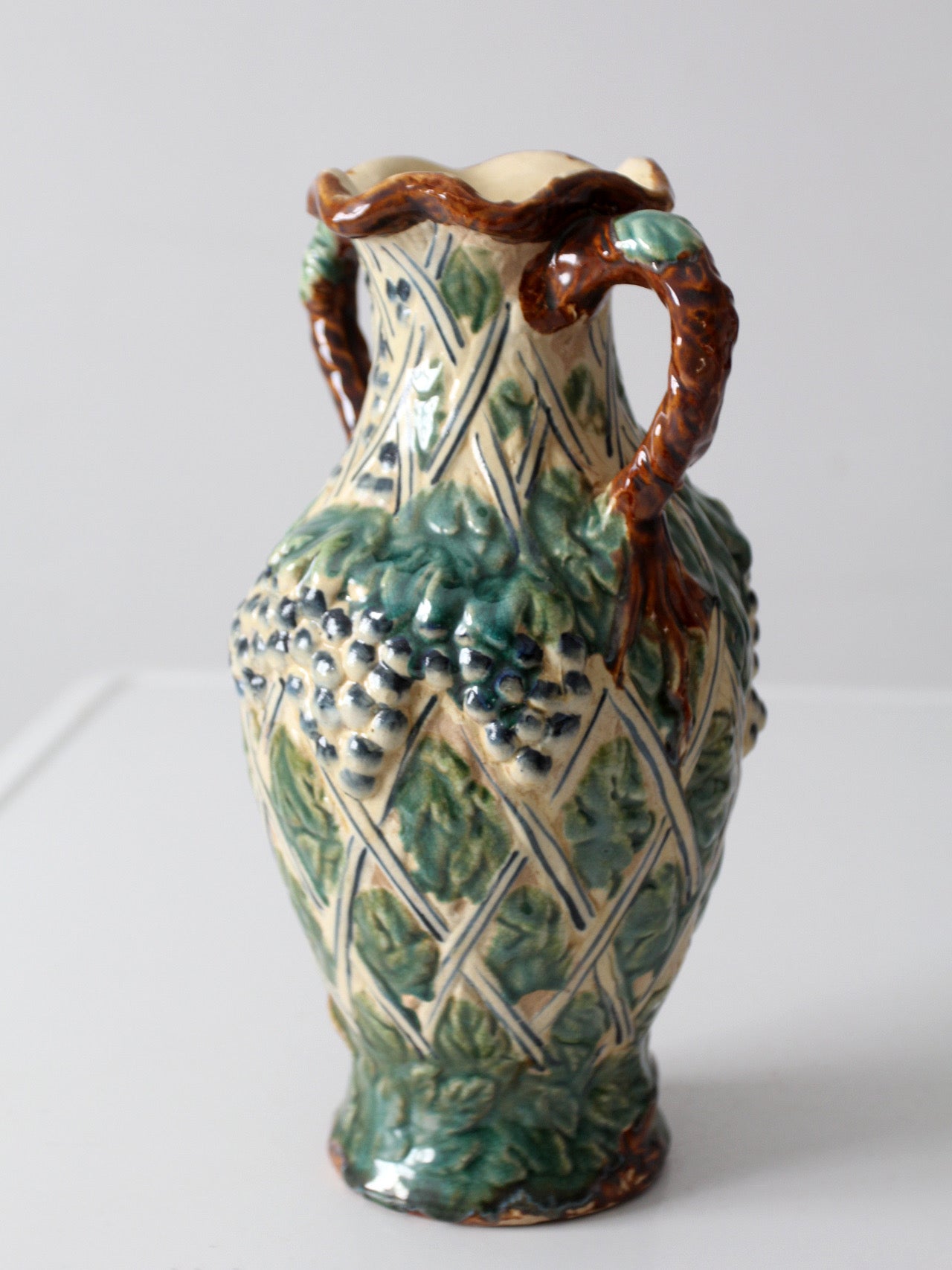 vintage majolica grapevine vase