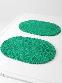 vintage crotchet green oval placemats, set of 2