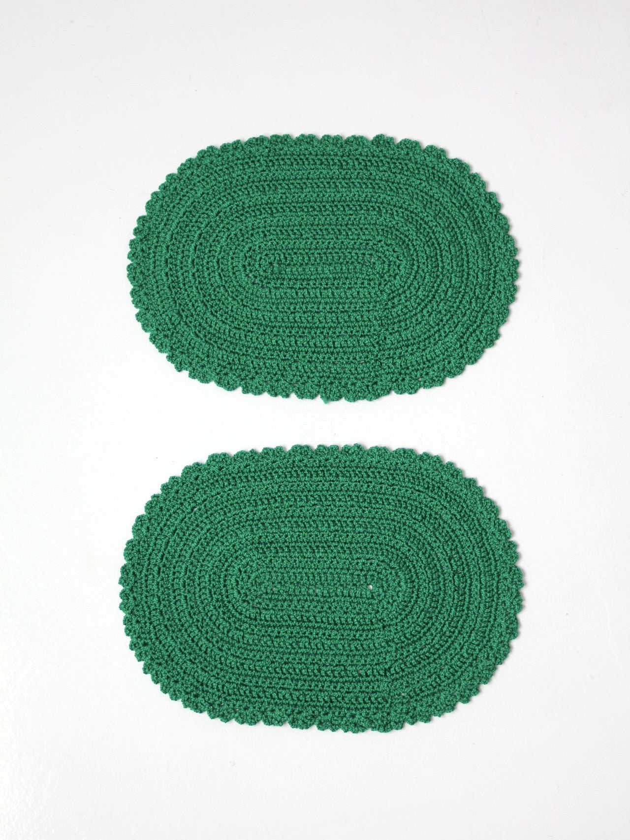 vintage crotchet green oval placemats, set of 2