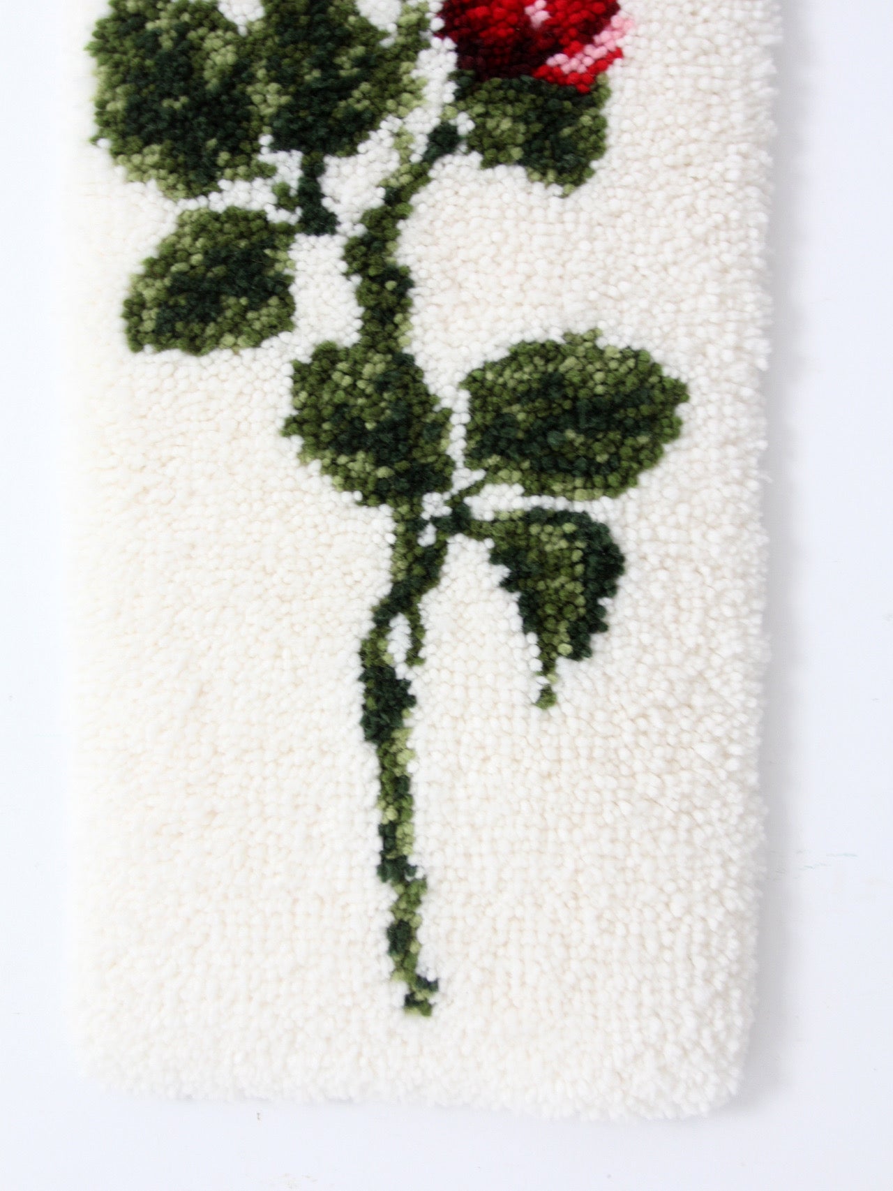 vintage Shillcraft latch hook rose wall hanging