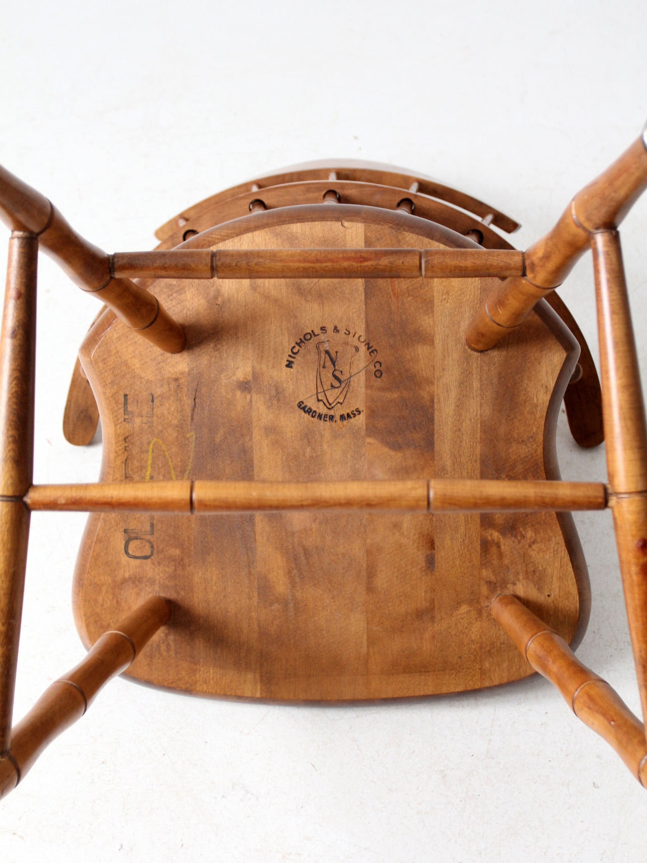 mid century Nichols & Stone Windsor chair – 86 Vintage