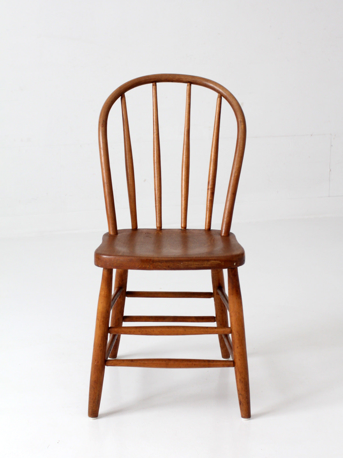 vintage Windsor spindle back chair
