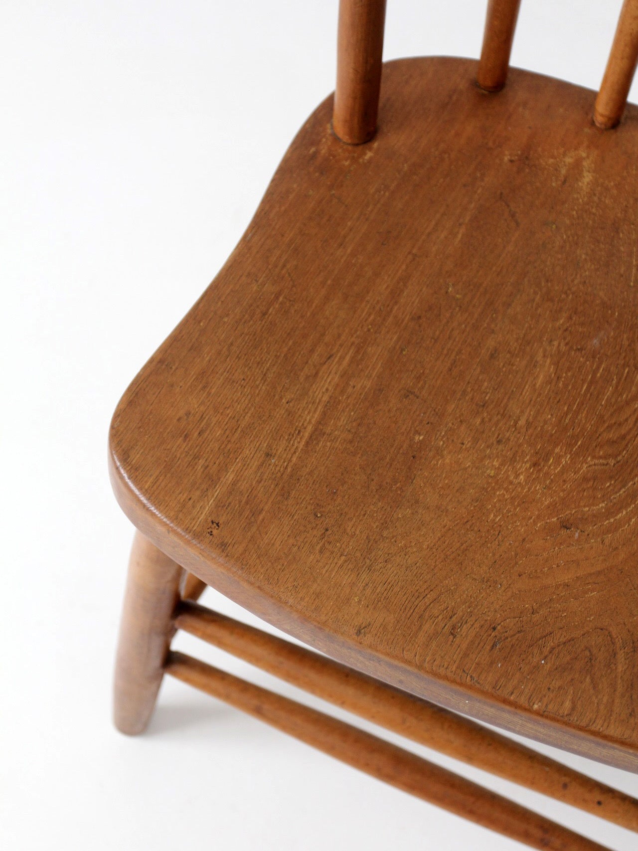 vintage Windsor spindle back chair