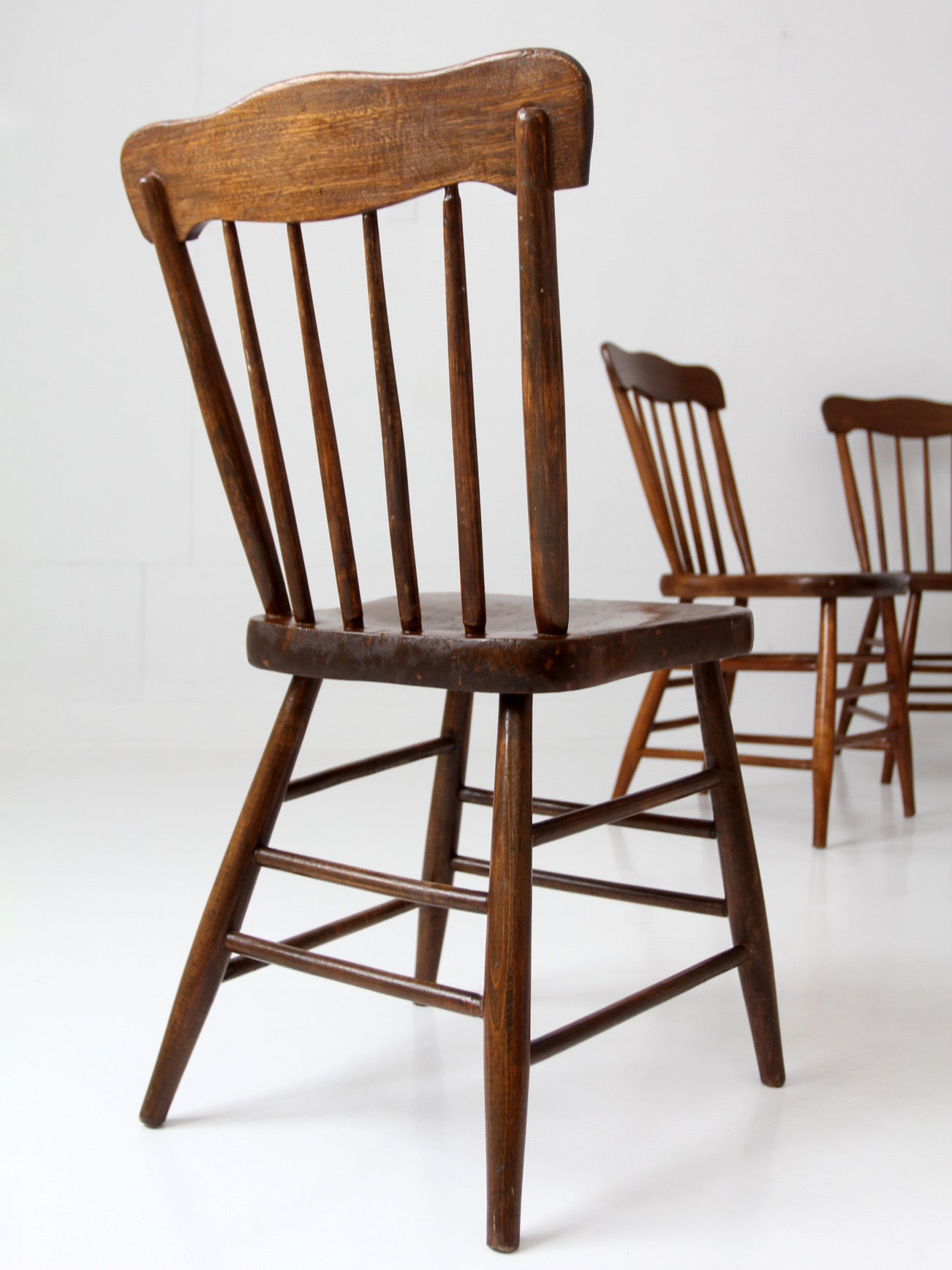 set of 4 antique plank seat farmhouse Windsor chairs
