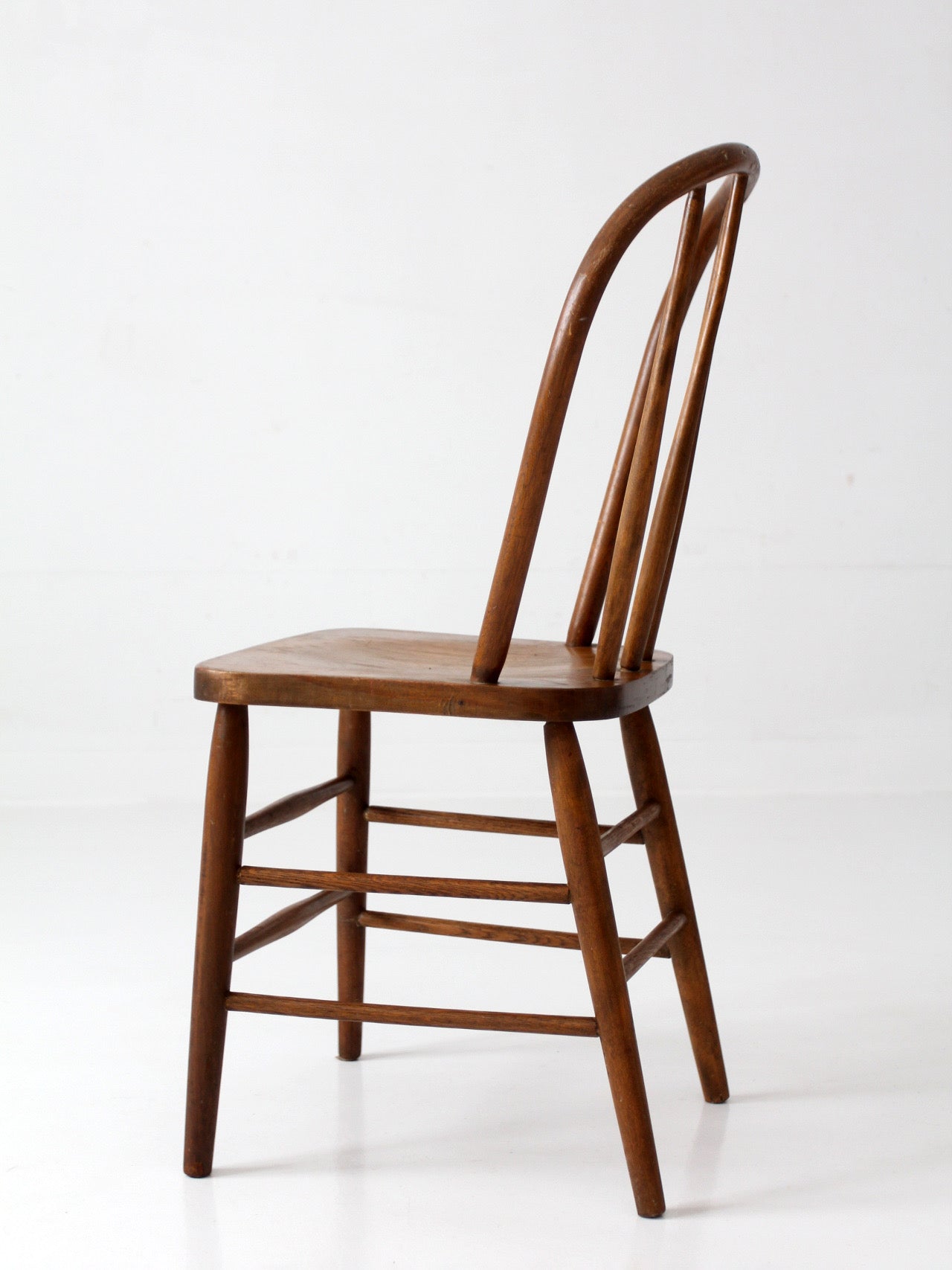 vintage Windsor style bow back dining chair