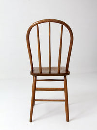 vintage Windsor style bow back dining chair
