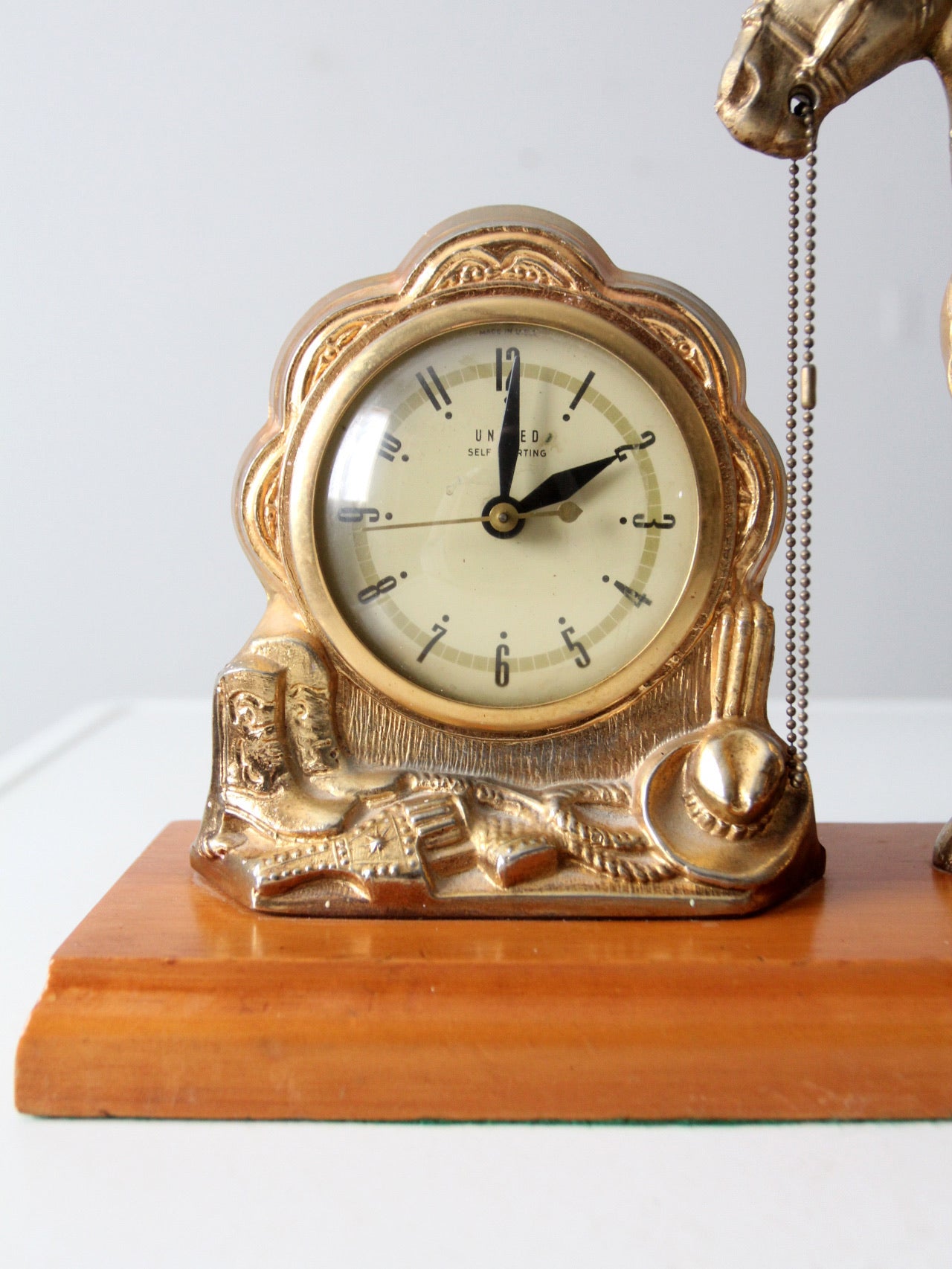 mid century United self-starting horse clock – 86 Vintage