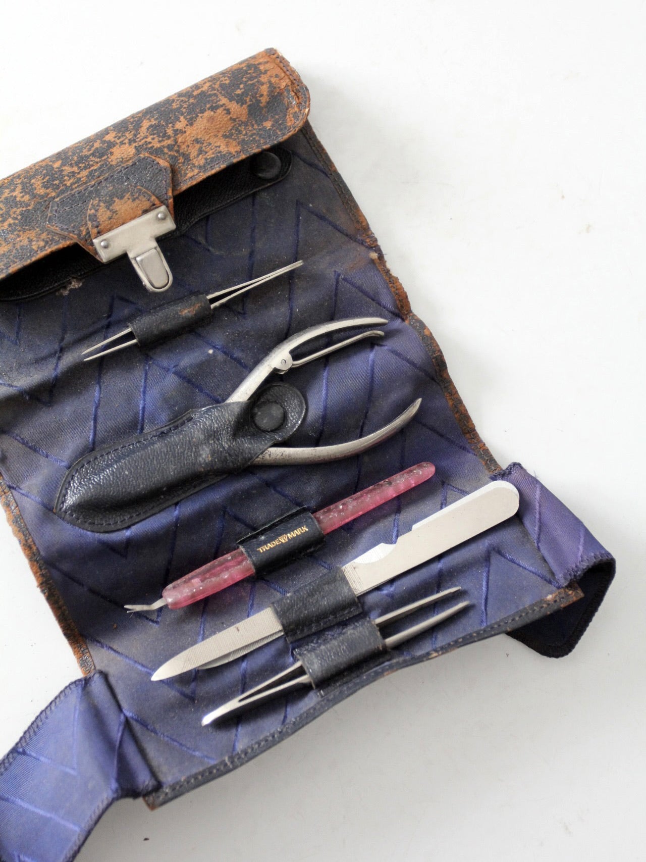 vintage English grooming set with leather case