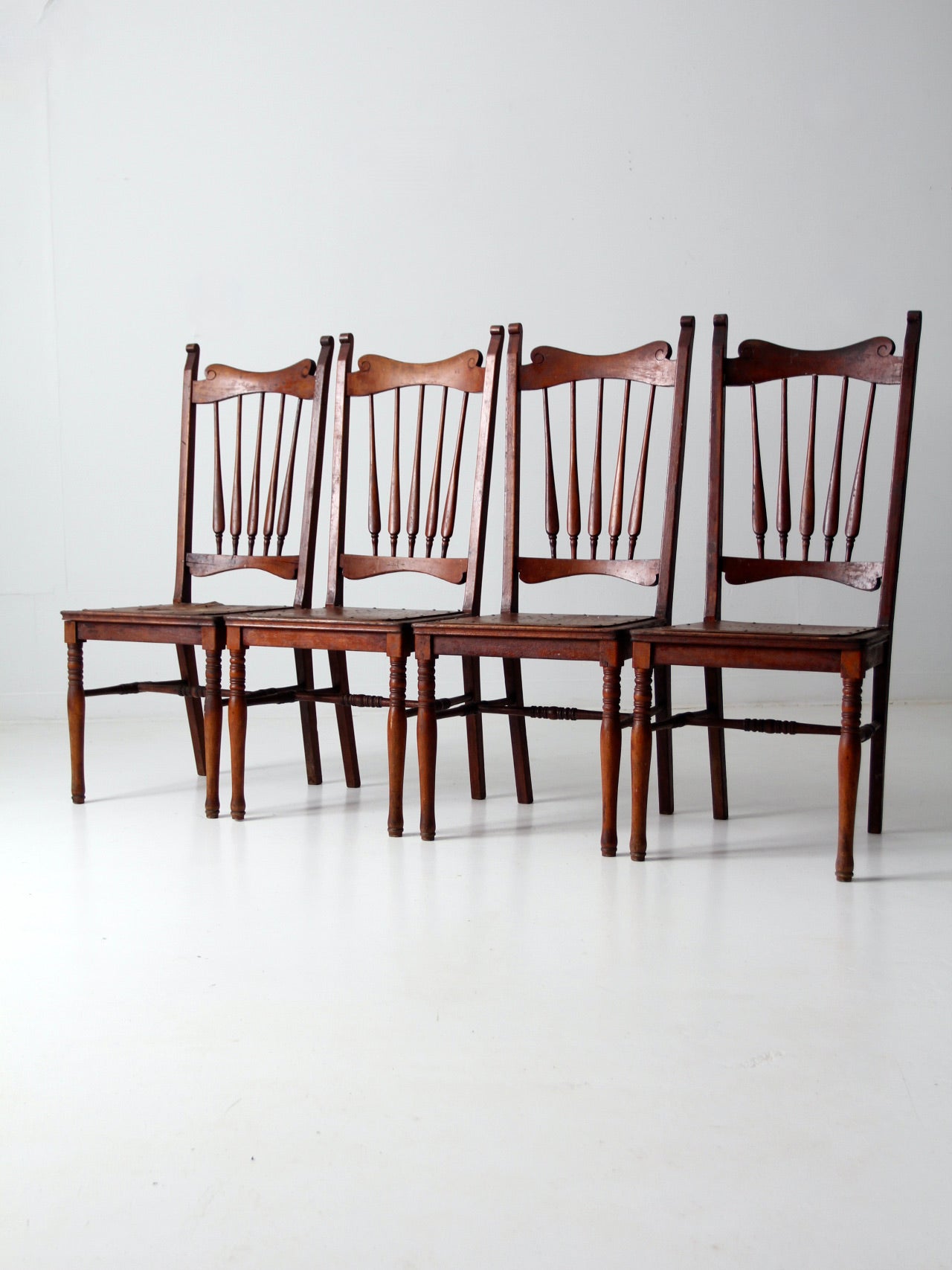 antique wooden dining chairs set/4