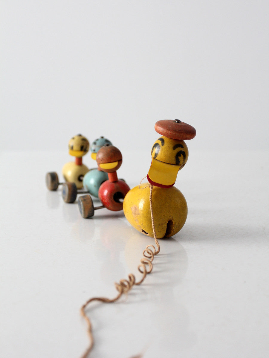 vintage early 50s Fisher Price "quacky duck and family" pull toy