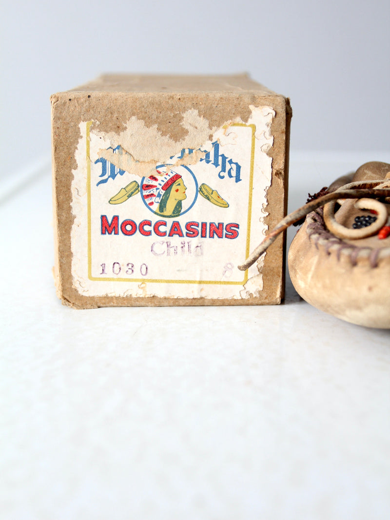 vintage kid's Minnetonka Moccasins with box
