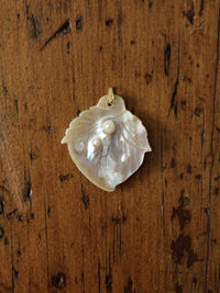 vintage mother of pearl pendant