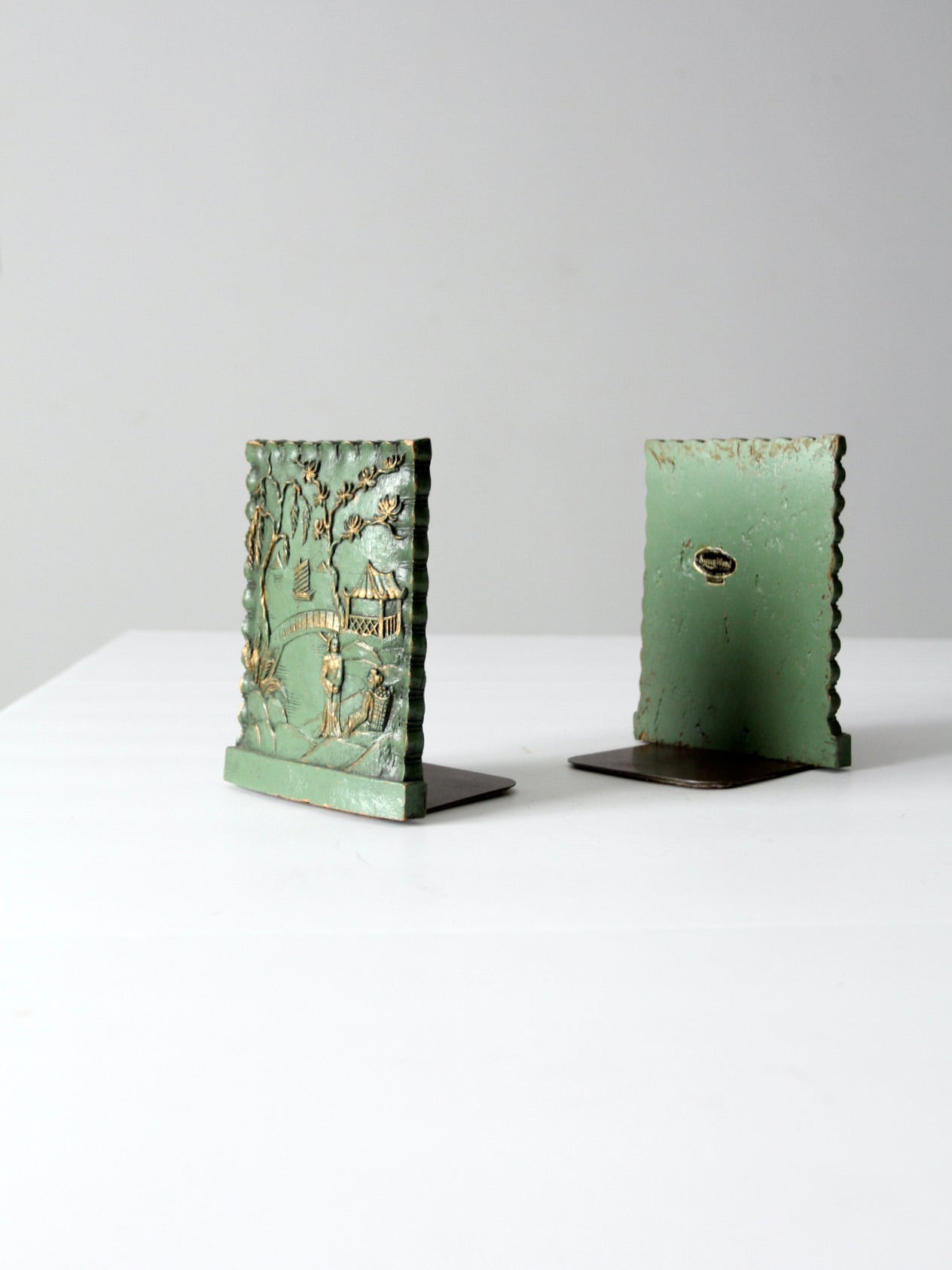 vintage Syroco bookends