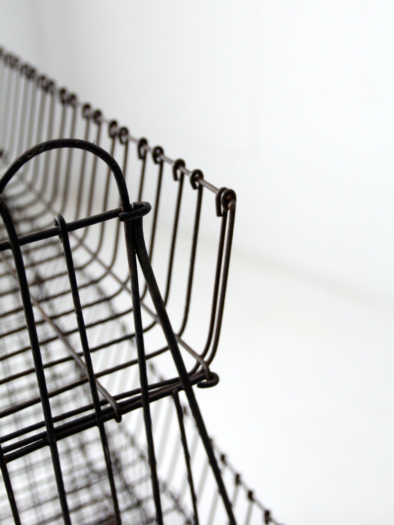 vintage wire display rack – 86 Vintage