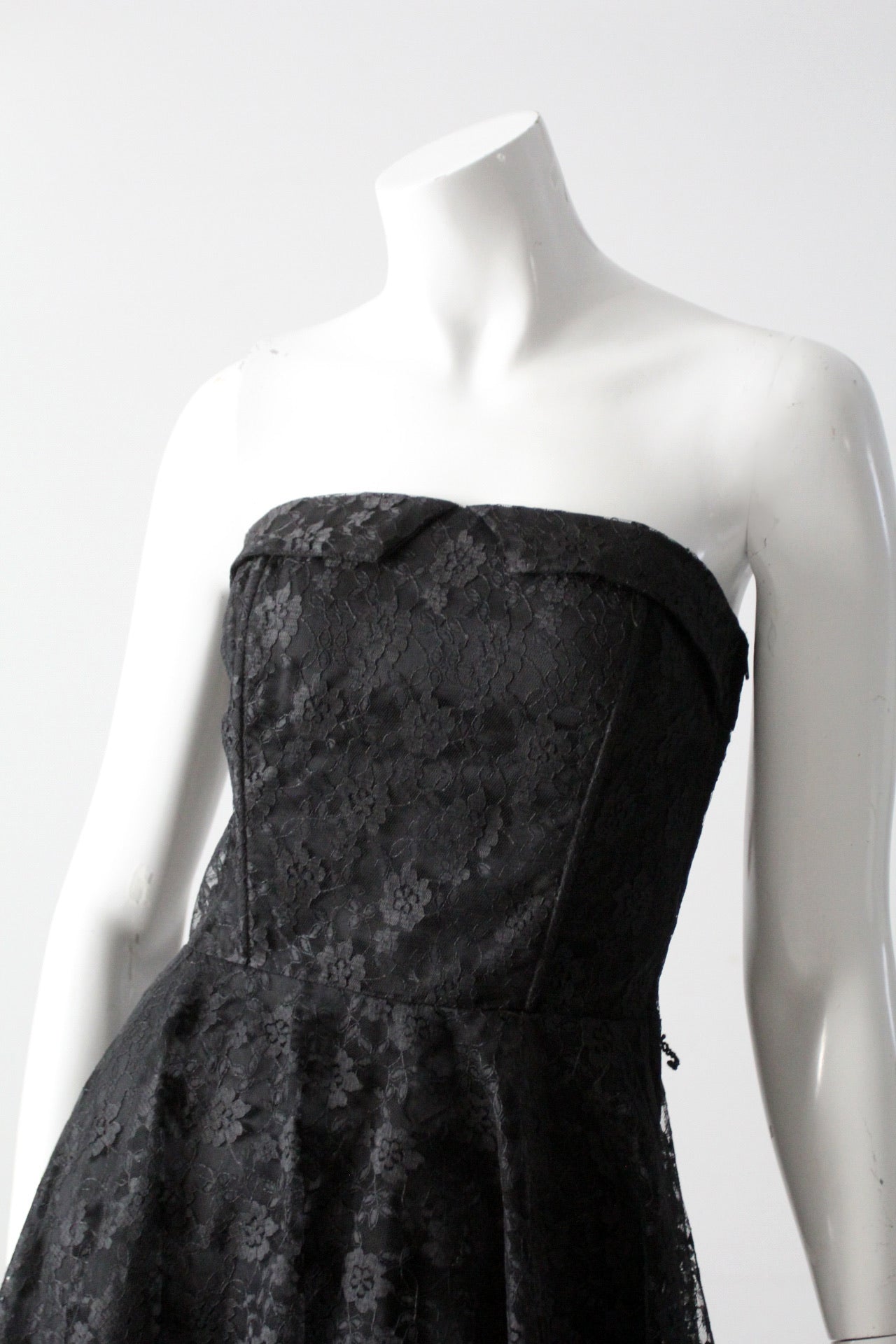 vintage 90s Black lace strapless dress vintage 90s Black lace strapless dress