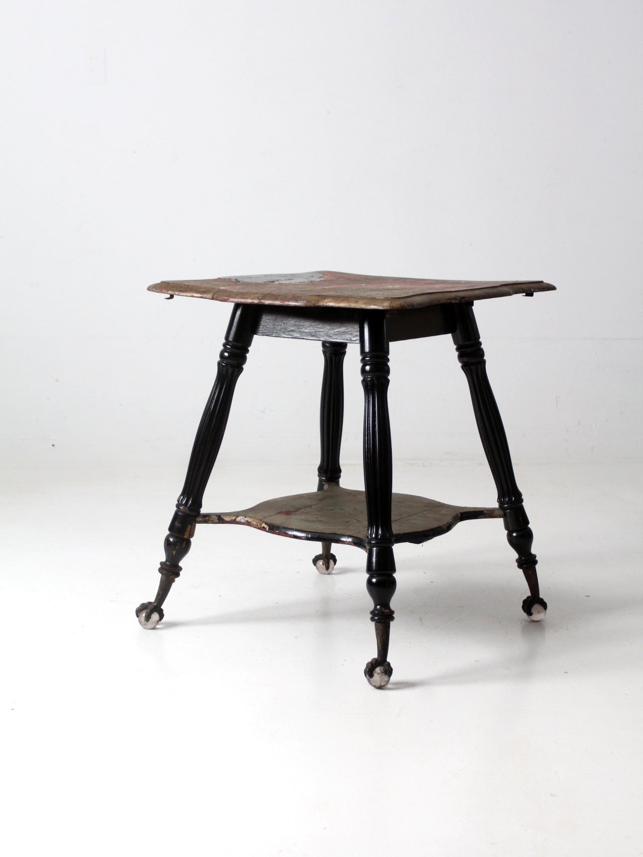 Vintage claw foot deals table