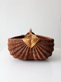 vintage harvest buttocks basket