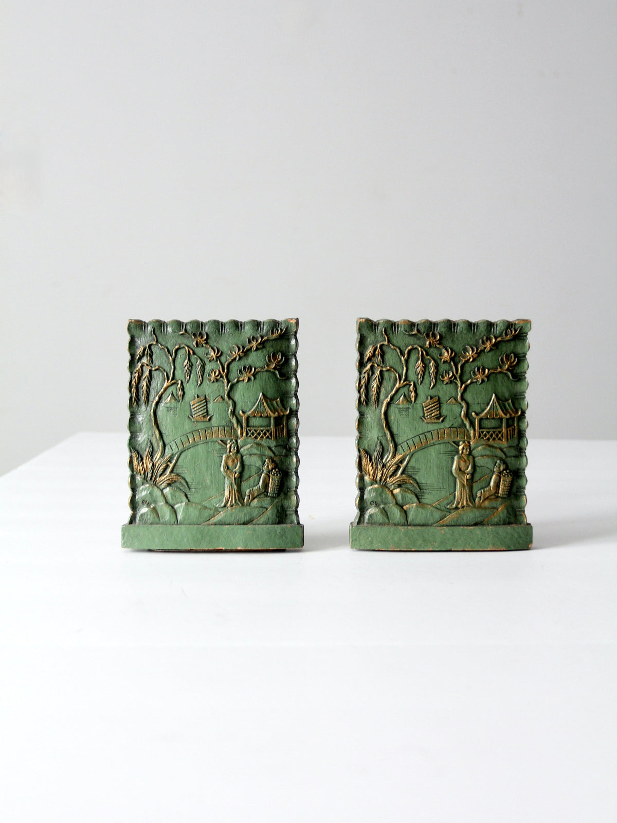 vintage Syroco bookends