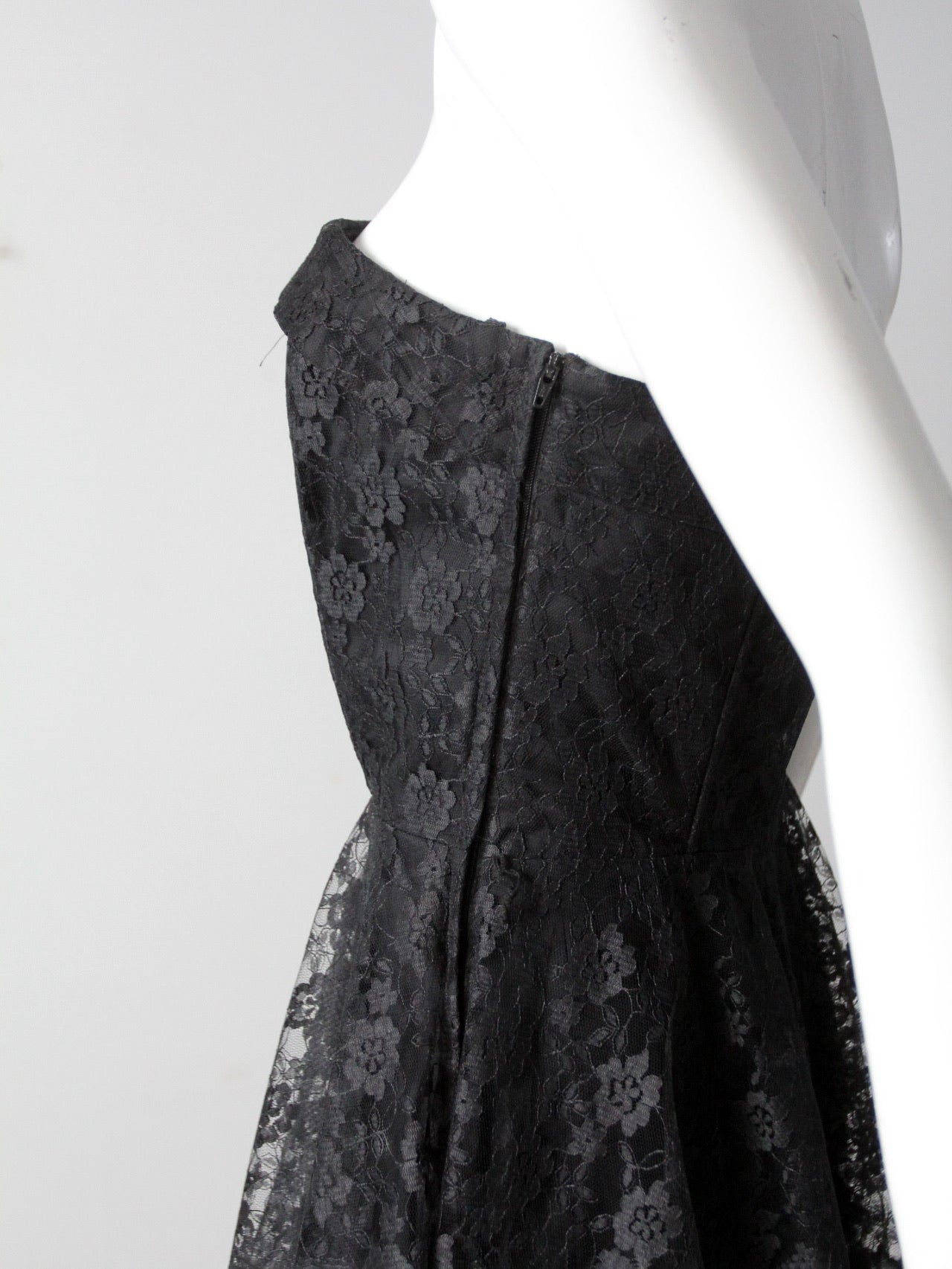 vintage 90s Black lace strapless dress vintage 90s Black lace strapless dress