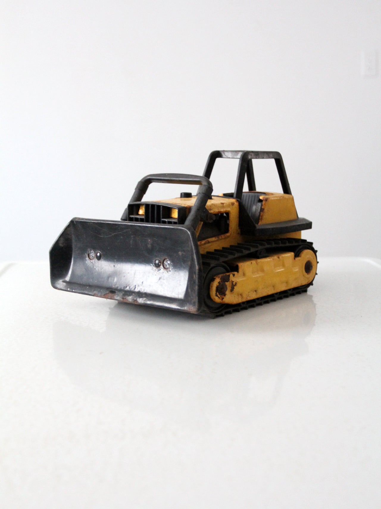 Tonka bulldozer toy top