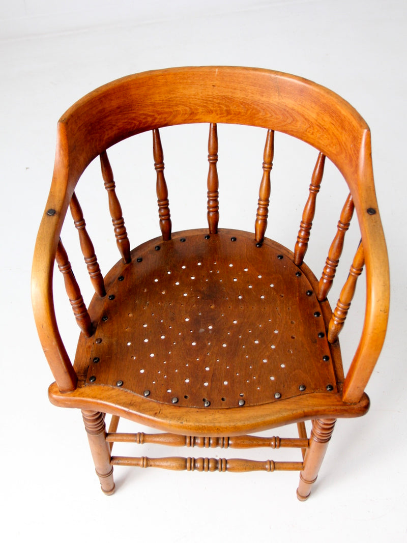antique captains chairs set of 3