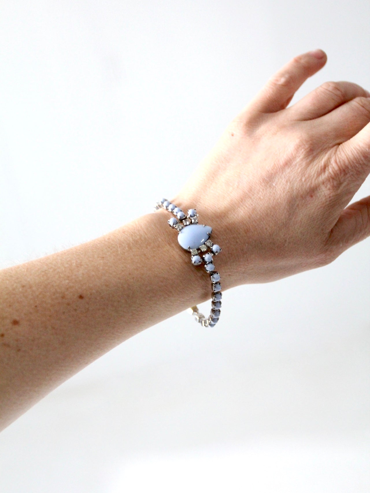 vintage 50s costume jewelry bracelet – 86 Vintage