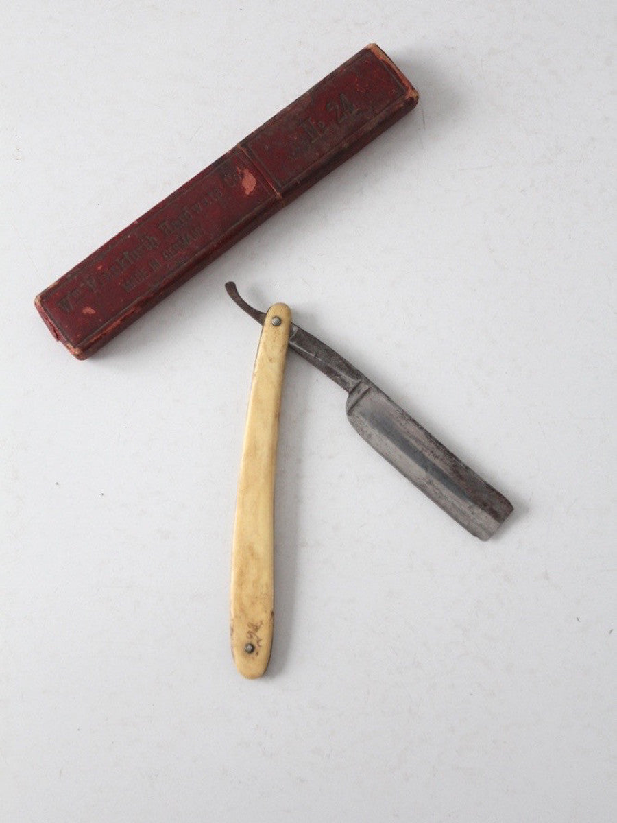 antique 22 Martin straight razor – 86 Vintage