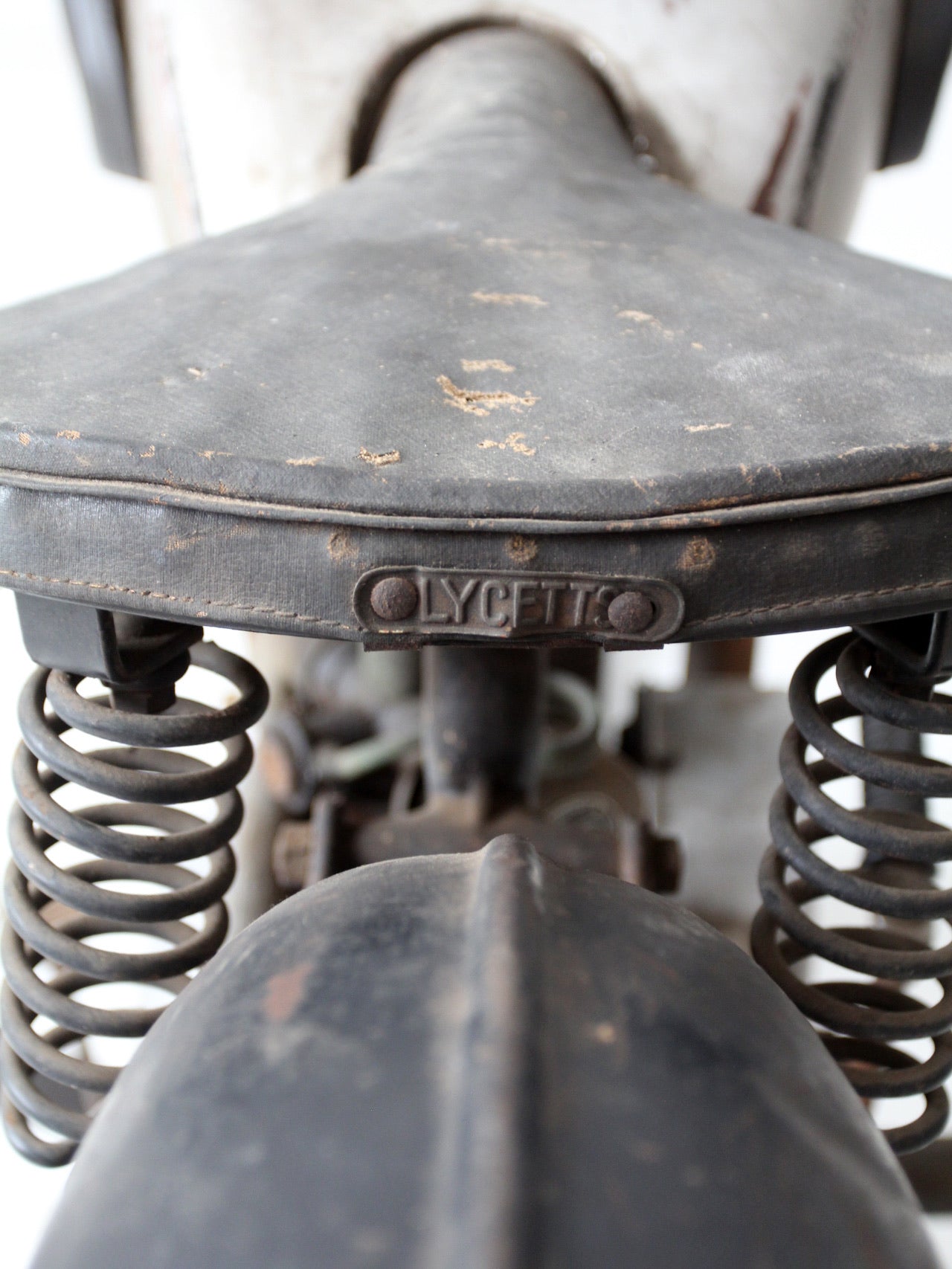 Ambassador Motorcycle – 86 Vintage
