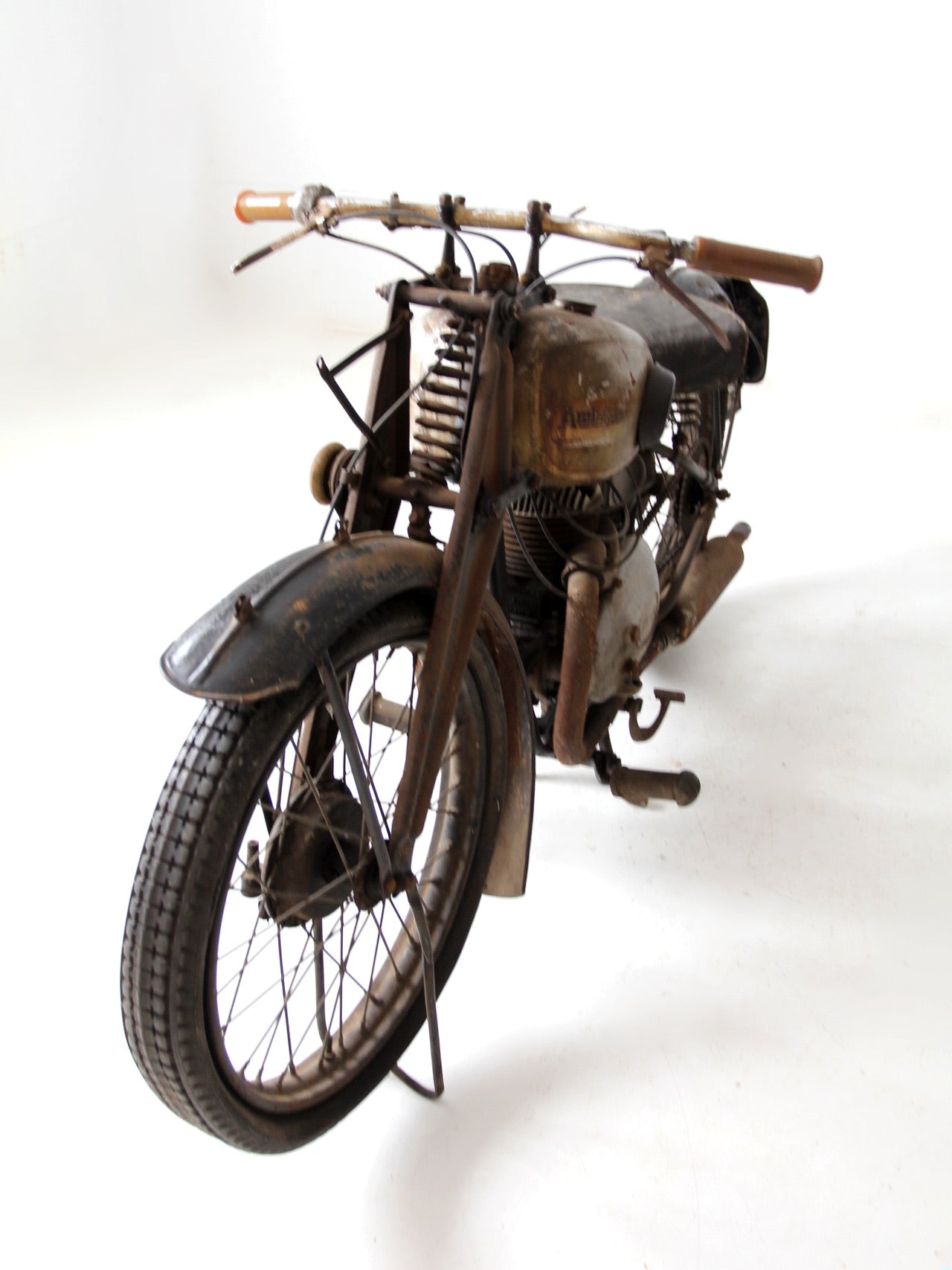 Ambassador Motorcycle – 86 Vintage