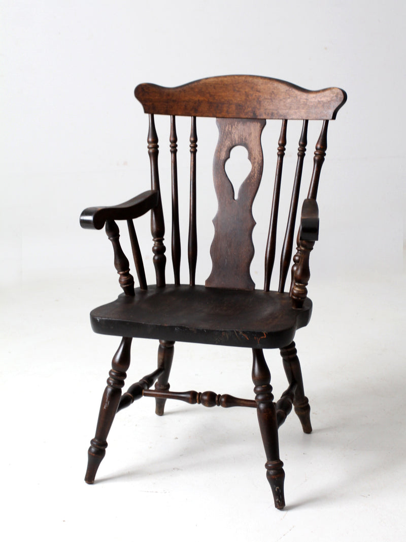 mid-century Nichols & Stone Windsor arm chair