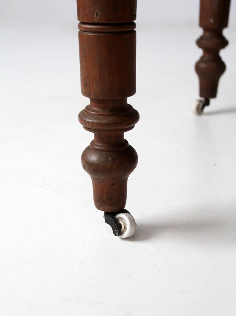 antique drop leaf table with fifth leg