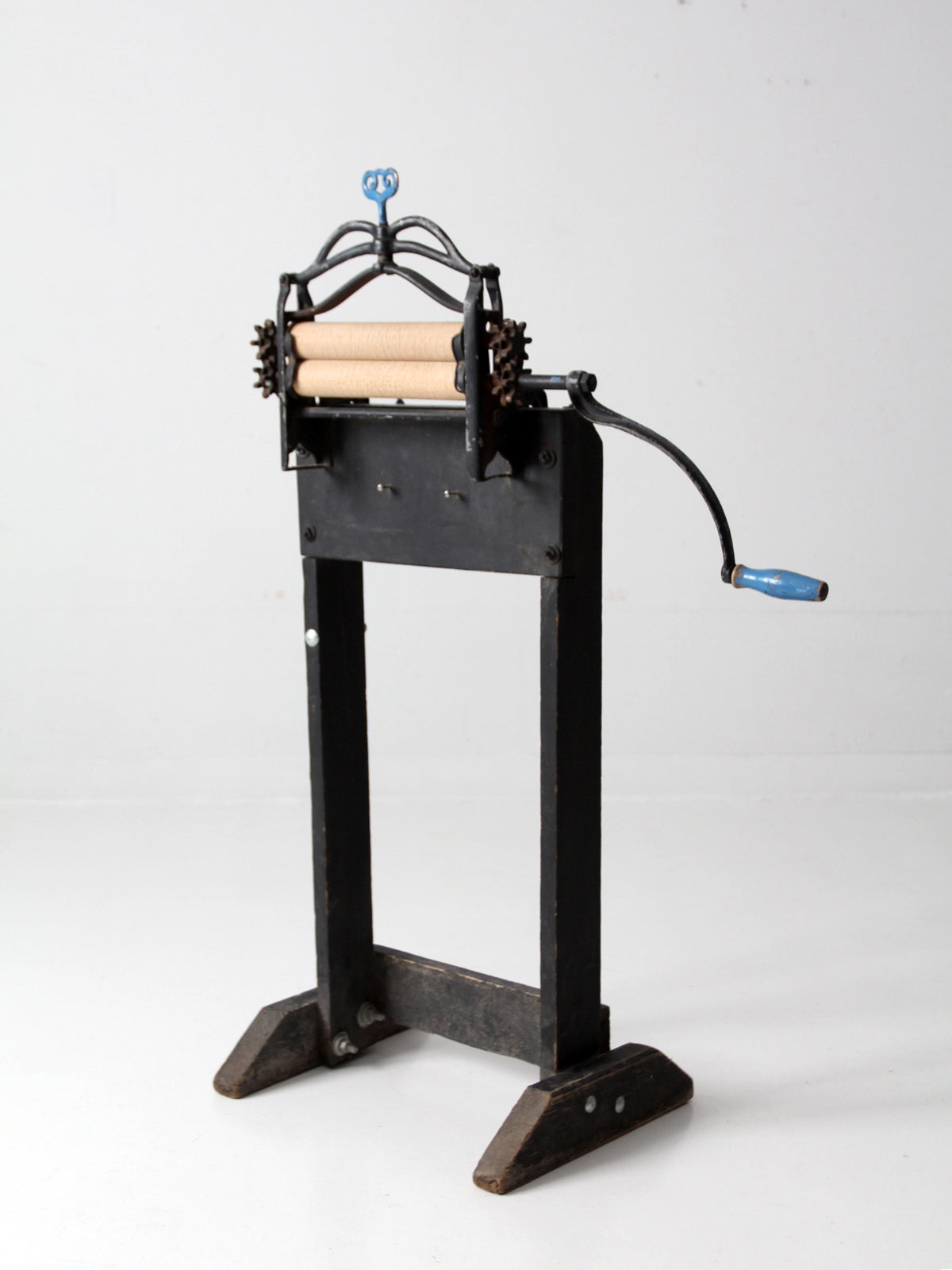 Antique Laundry Wash Wringer