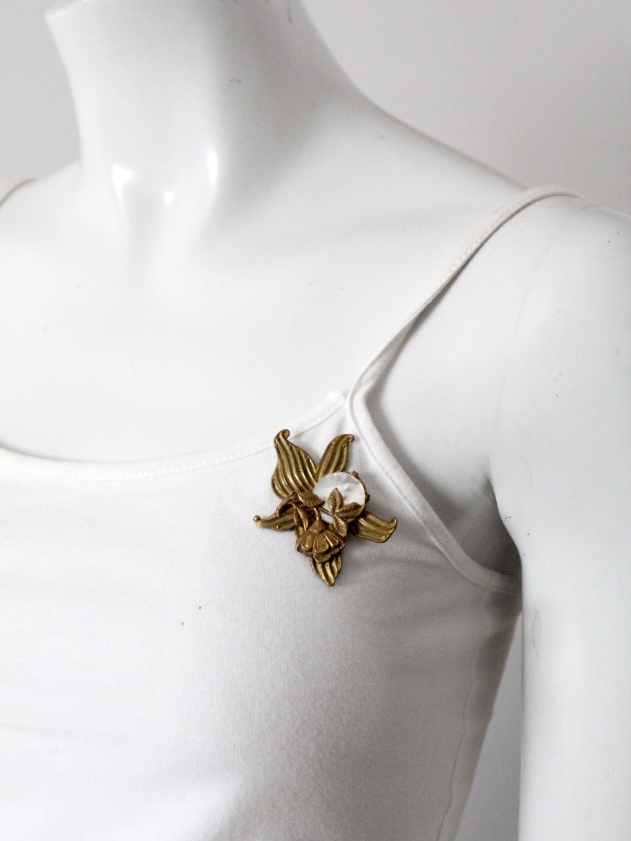 アクセサリー yae 3set vintage like brooch yae（ヤエ）の「3set vintage like brooch / ヴィンテージライク
