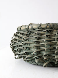 vintage curl weave basket