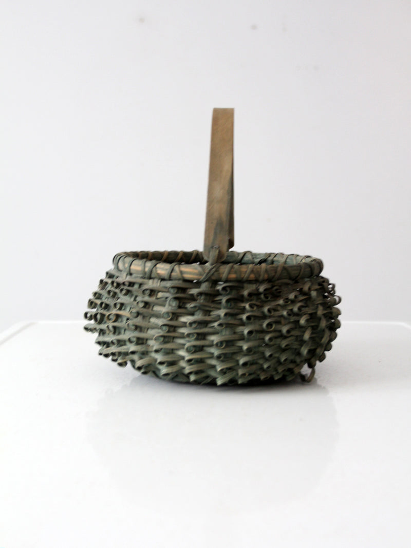 vintage curl weave basket