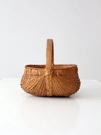 vintage buttocks basket