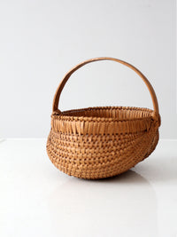 vintage buttocks basket