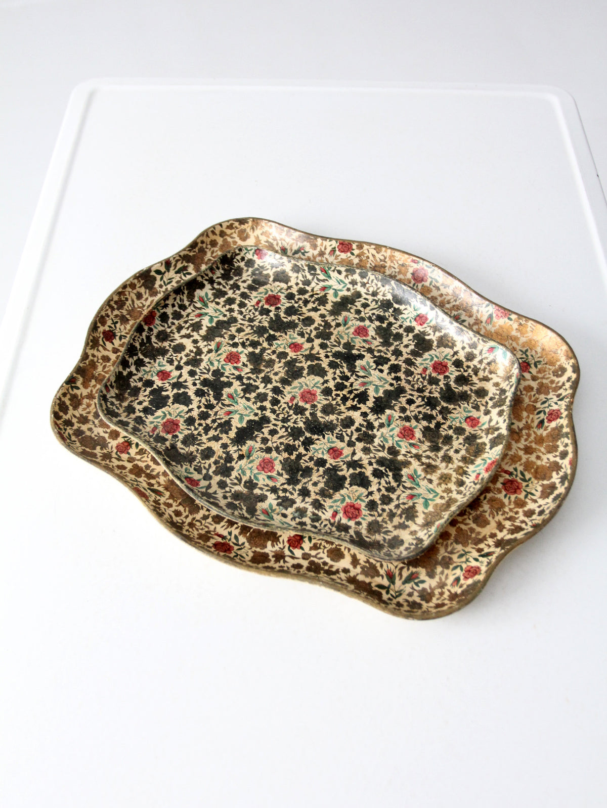 vintage Japanese paper mache tray pair